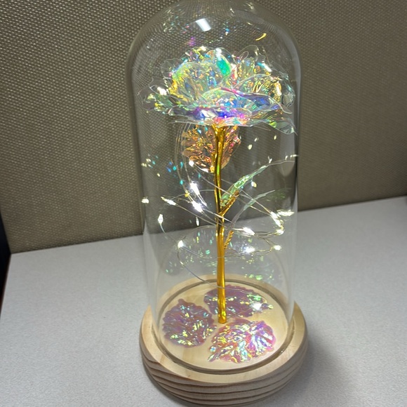 Artificial Gold Foil Rose Flower LED Light String in Glass Dome On Wooden Base - Picture 3 of 5